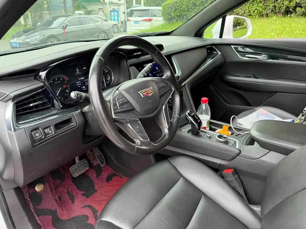 Cadillac XT5 — миниатюра 7