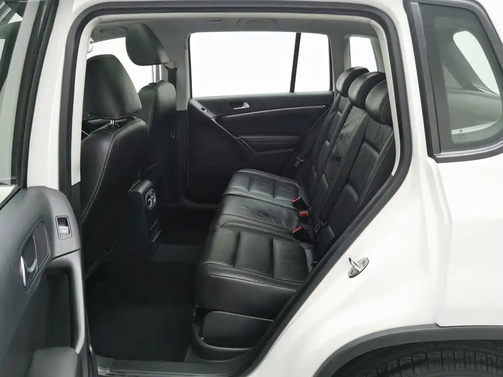 Volkswagen Tiguan — миниатюра 15
