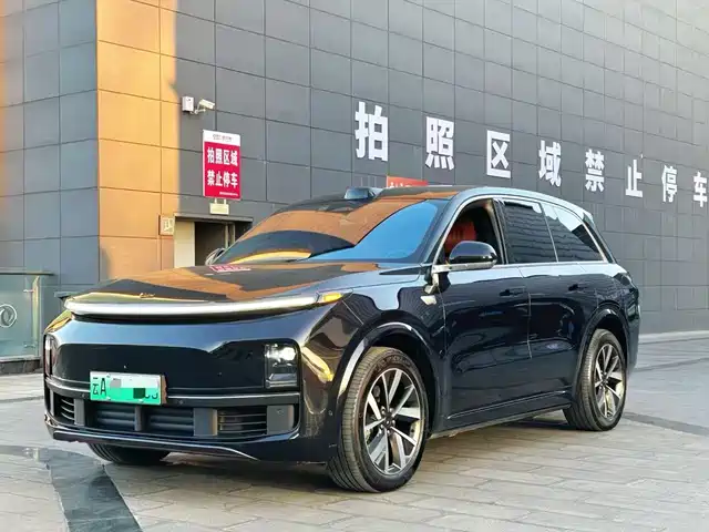 Li Auto IDEAL L8 2023