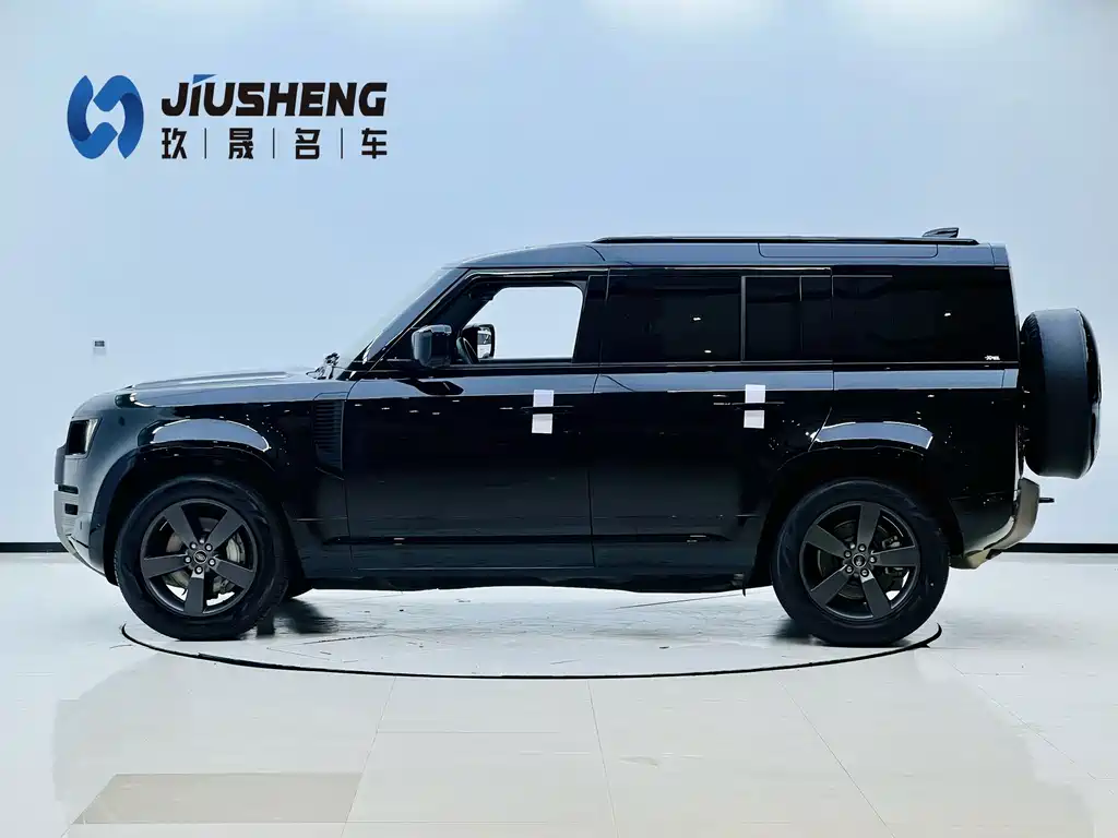 Land Rover Defender — миниатюра 3