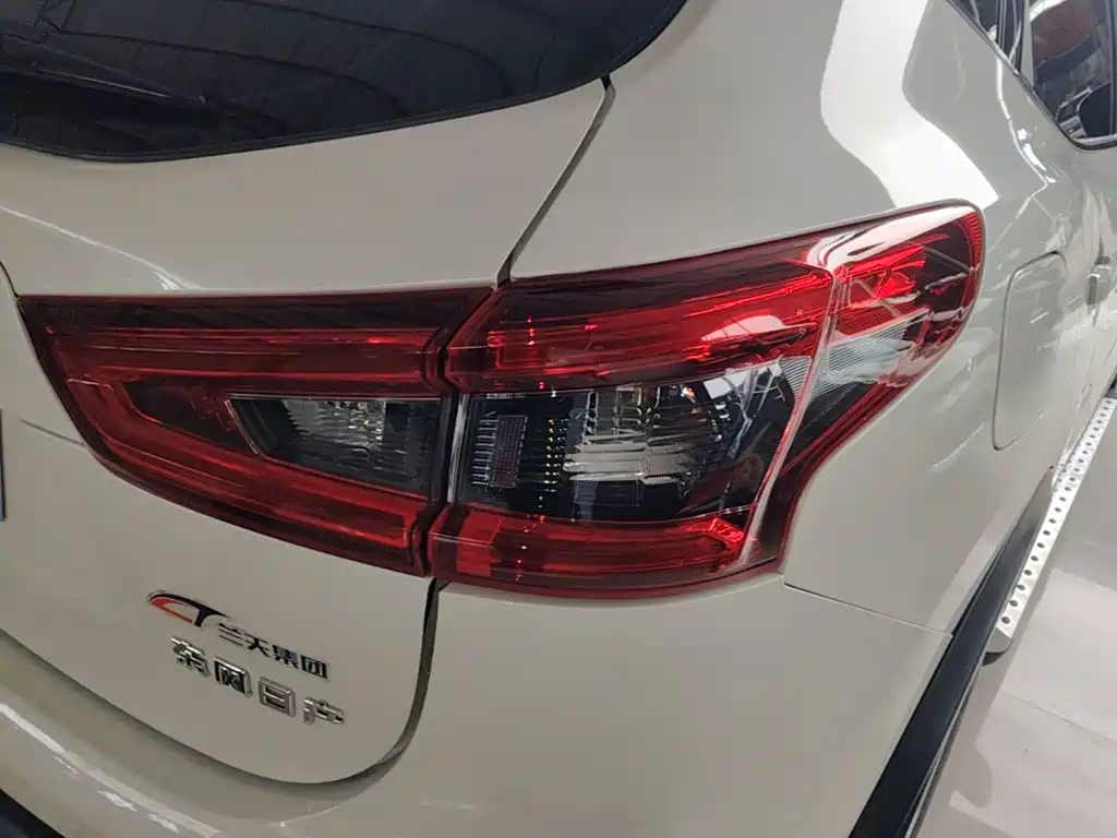Nissan Qashqai — миниатюра 8