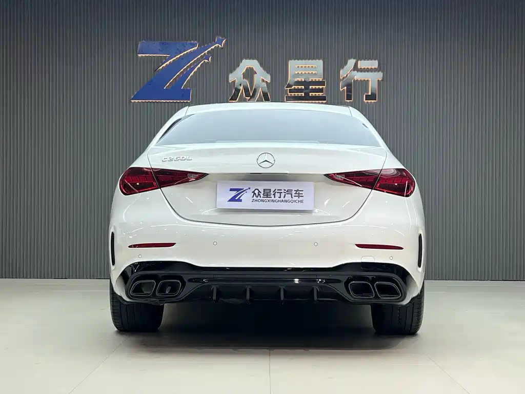 Mercedes-Benz C-Class — миниатюра 8
