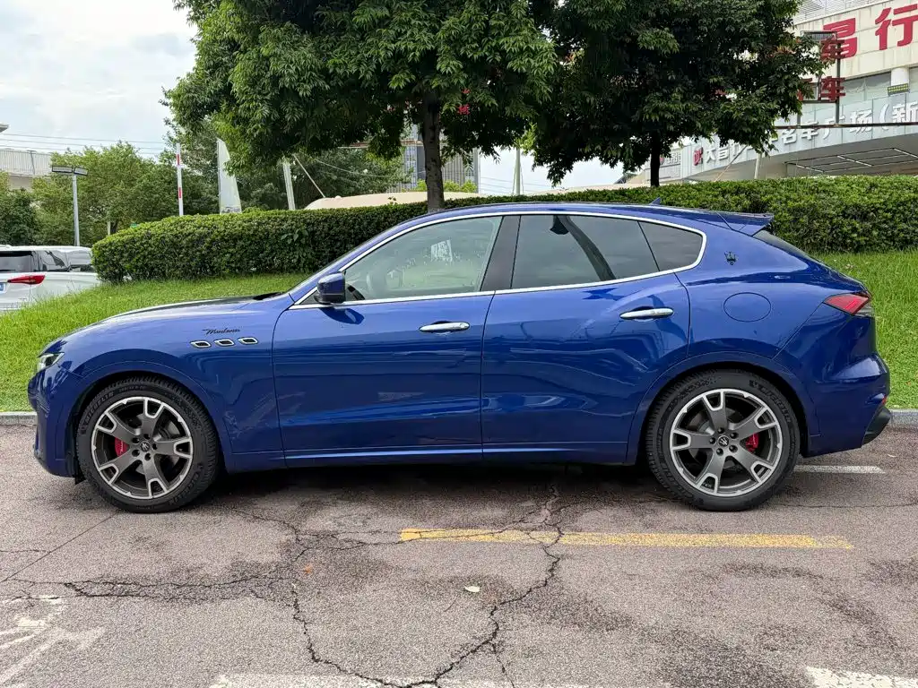 Maserati Levante — миниатюра 3