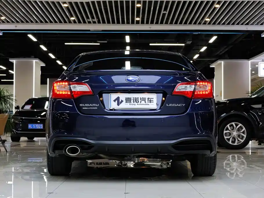 Subaru Legacy — миниатюра 7
