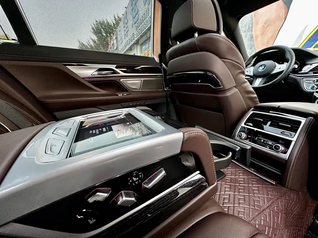 BMW 7 Series 7 2021 730Li M Sport