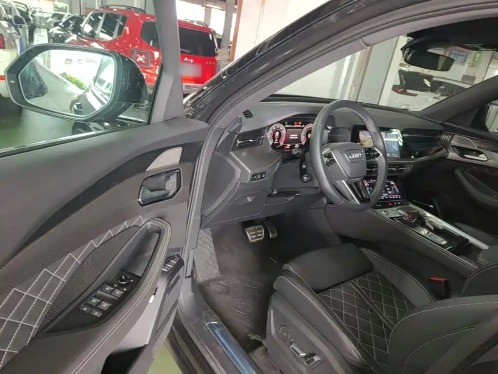 Audi Q6 — миниатюра 16