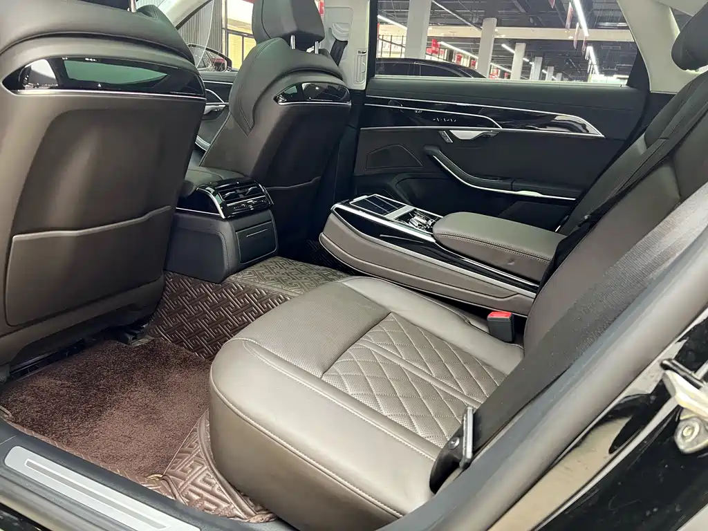 Audi A8 New Energy — миниатюра 19