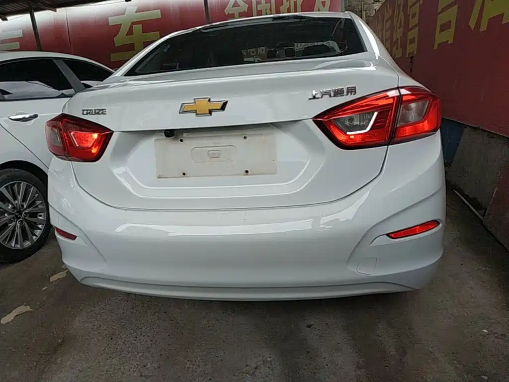 Chevrolet Cruze — миниатюра 6