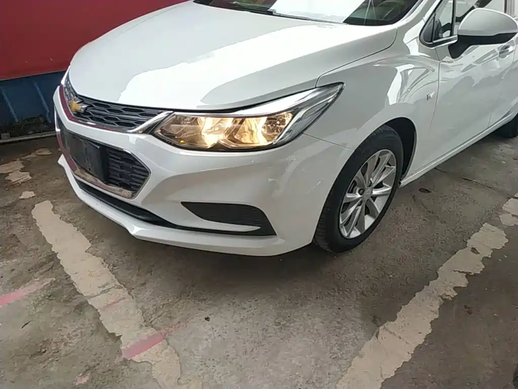 Chevrolet Cruze — миниатюра 24