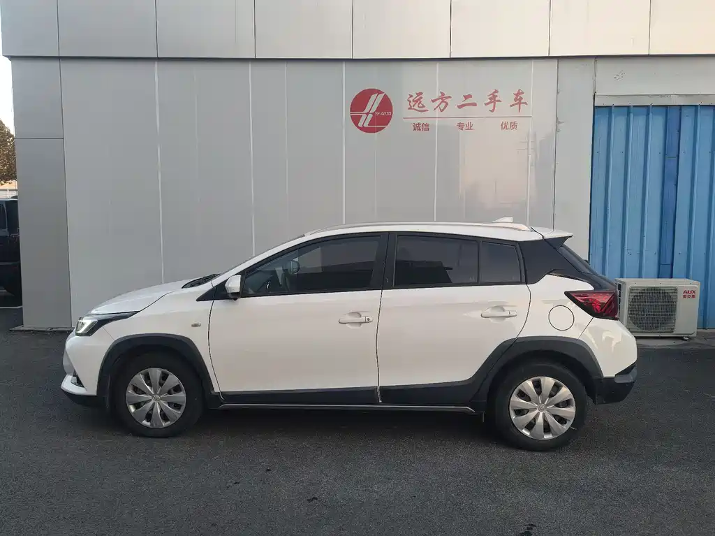 TOYOTA YARIS L ZHIXUAN