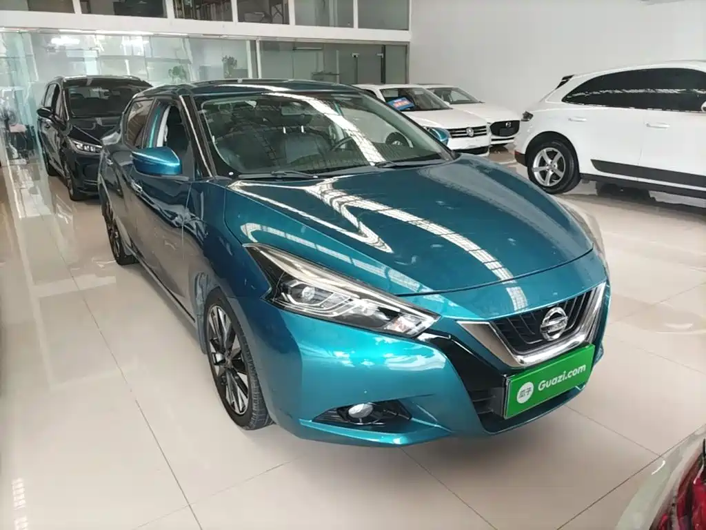 Nissan Bluebird — миниатюра 4