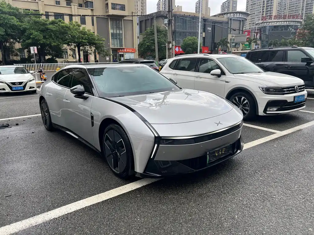 XPeng P7 — миниатюра 3