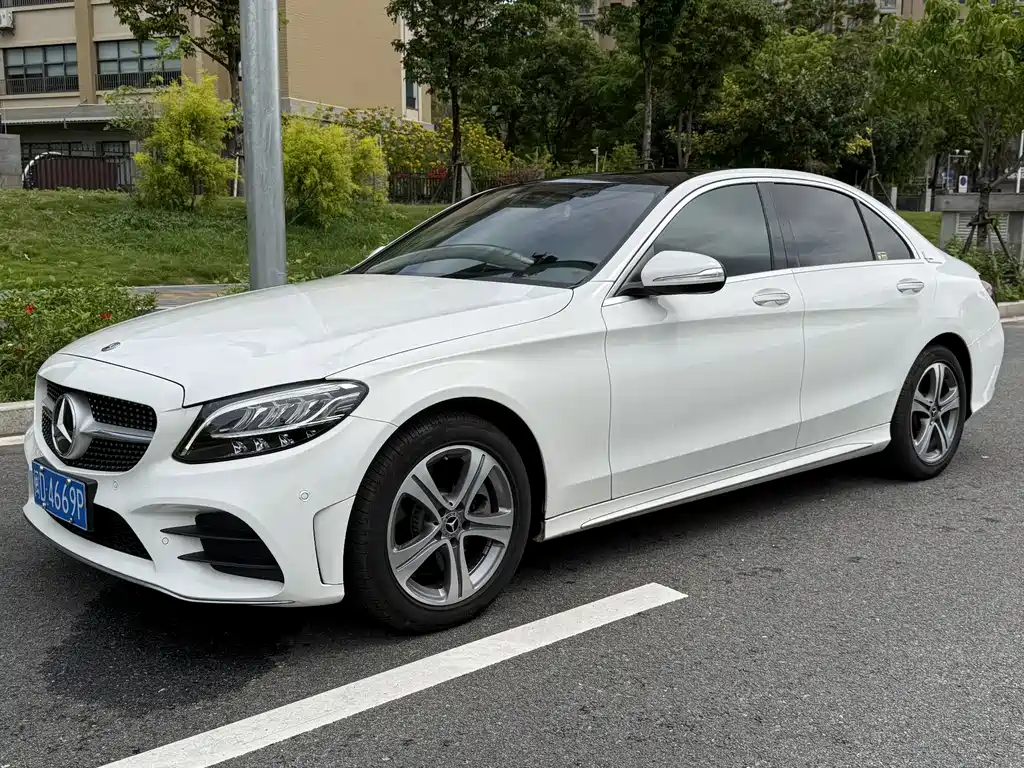 Mercedes-Benz C-Class 2020