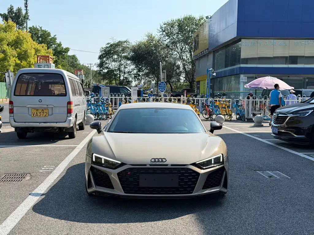 Audi R8 — миниатюра 2