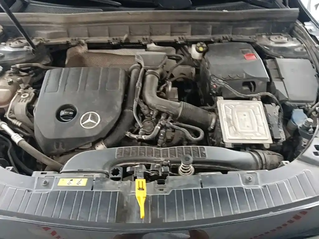 Mercedes-Benz GLB — миниатюра 20