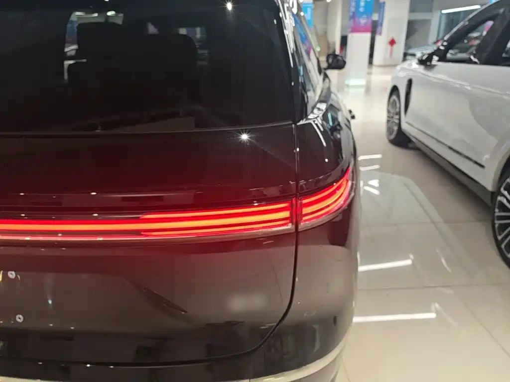 NIO ES8 — миниатюра 8
