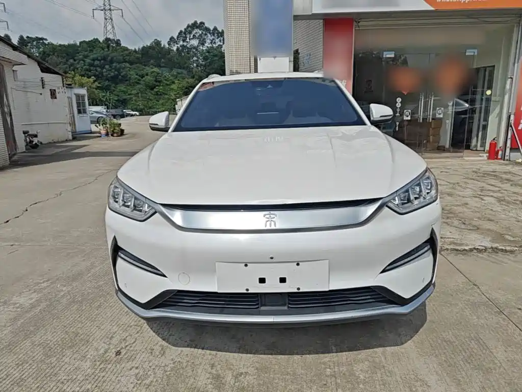 BYD PLUS New Energy — миниатюра 3