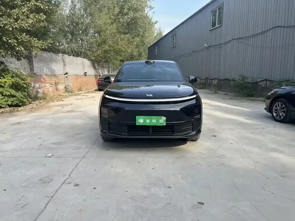Li Auto L6
