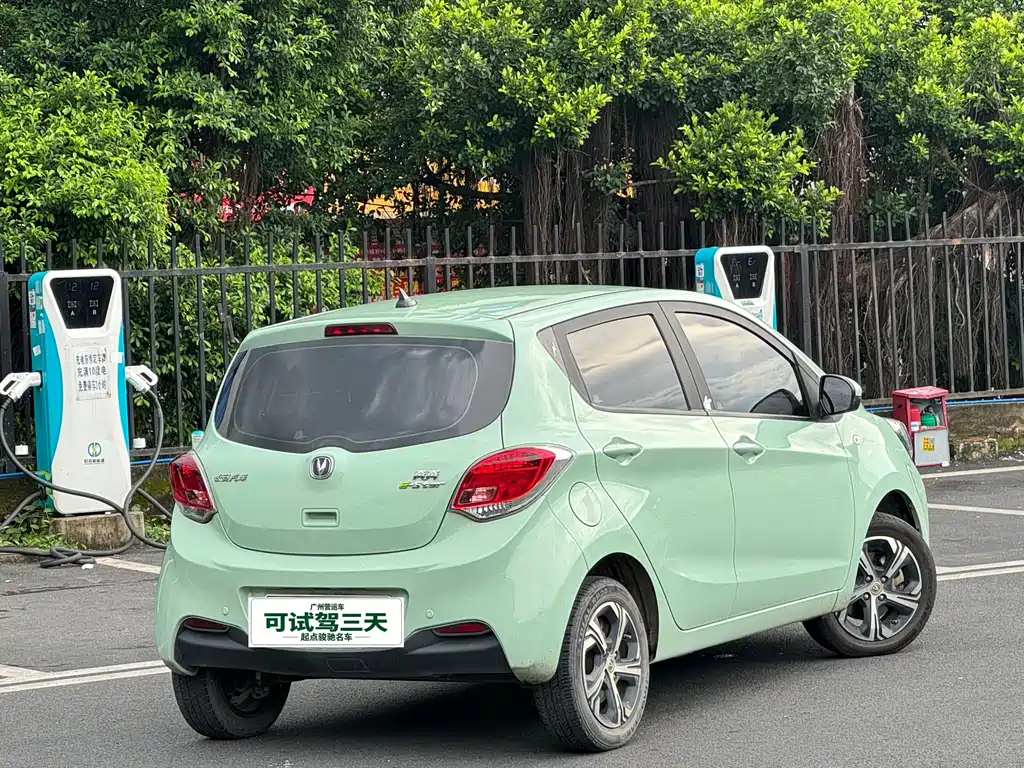 Changan Benben E-Star — миниатюра 9