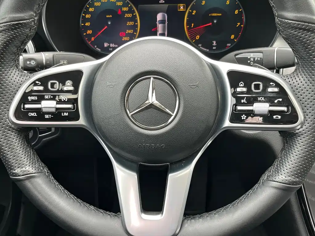 Mercedes-Benz C-Class — миниатюра 16