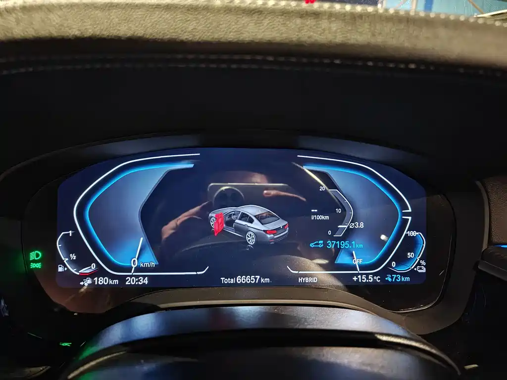 BMW 5 Series New Energy — миниатюра 6