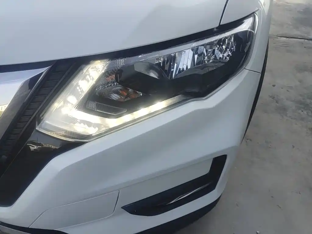 Nissan X-Trail — миниатюра 24