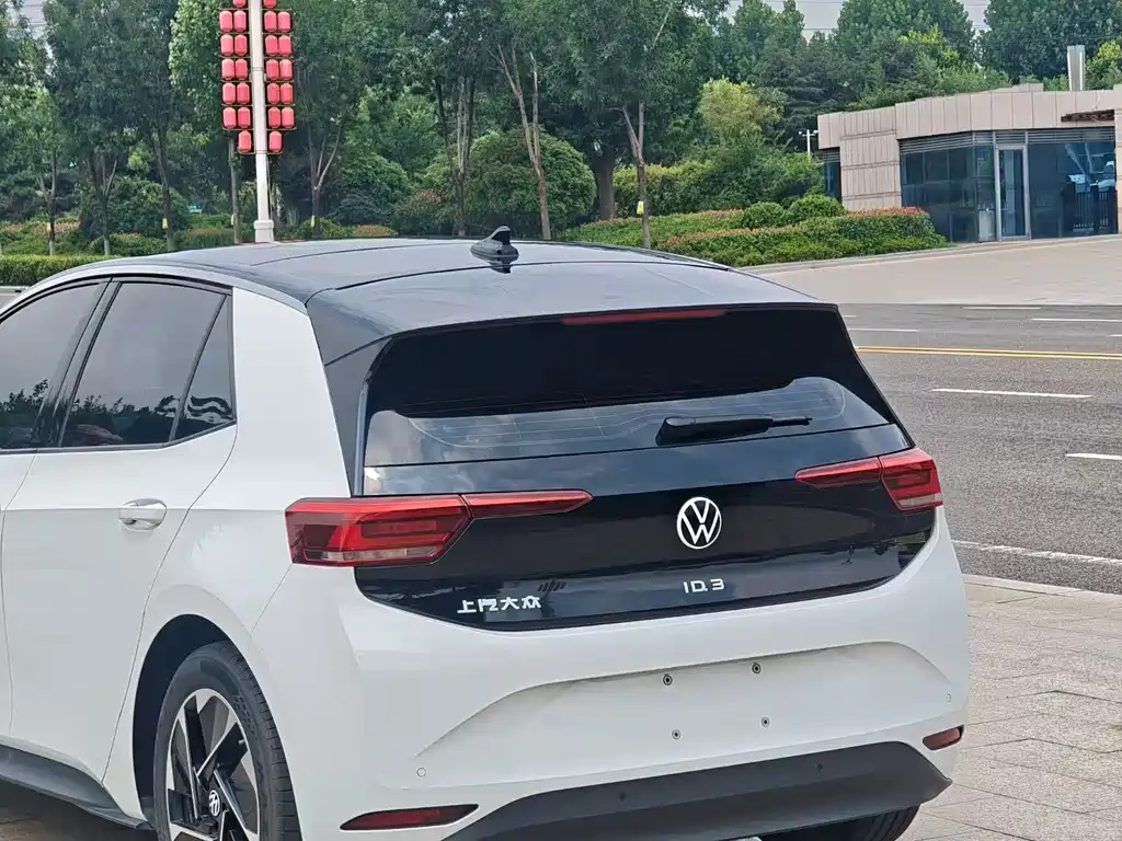 Volkswagen ID.3 — миниатюра 4