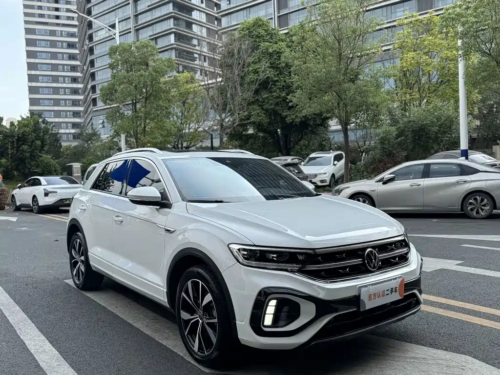Volkswagen T-Roc — миниатюра 3