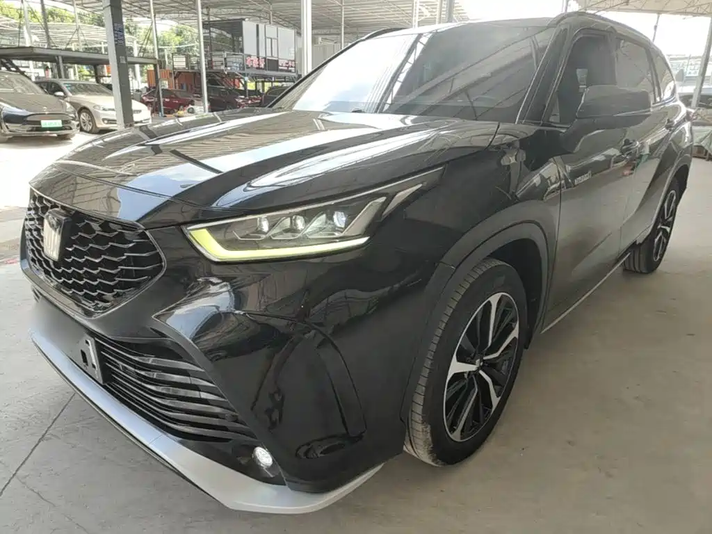 Toyota Crown Kluger — миниатюра 2