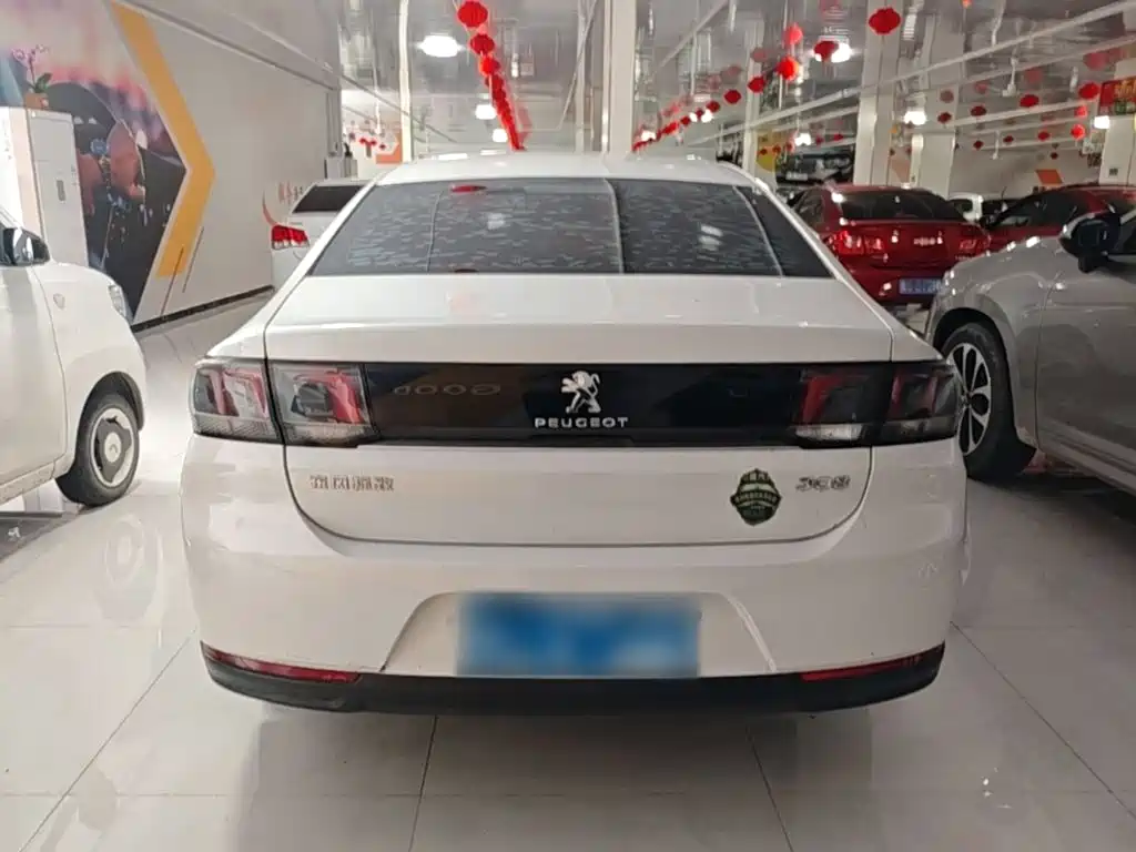 Peugeot 308 — миниатюра 6