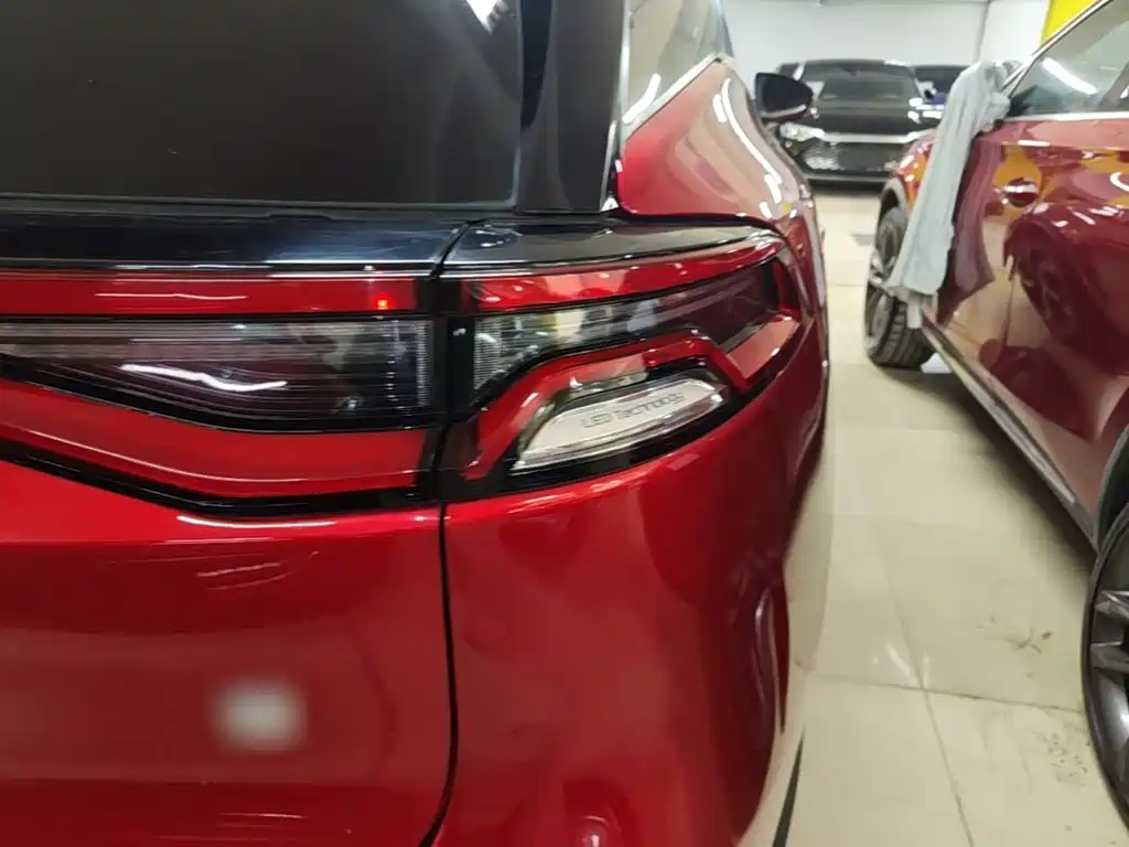 BYD Tang New Energy — миниатюра 8