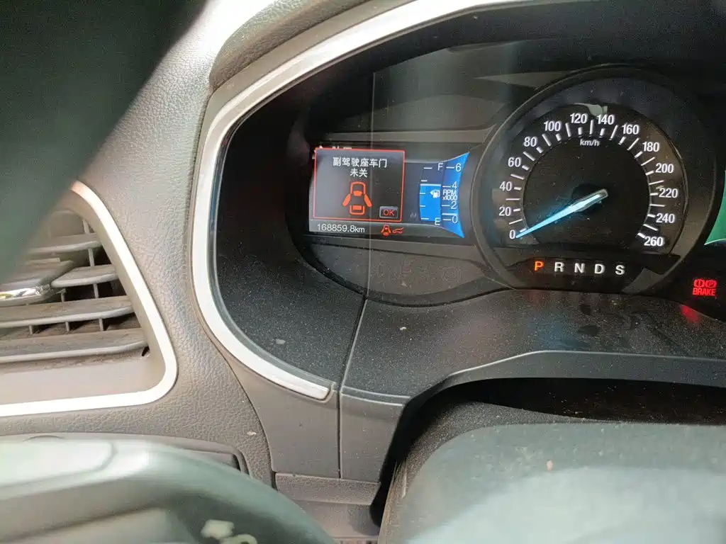 Ford Edge — миниатюра 5