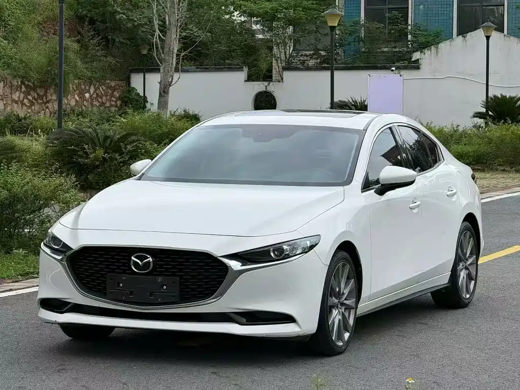 Mazda 3 Axela 2021