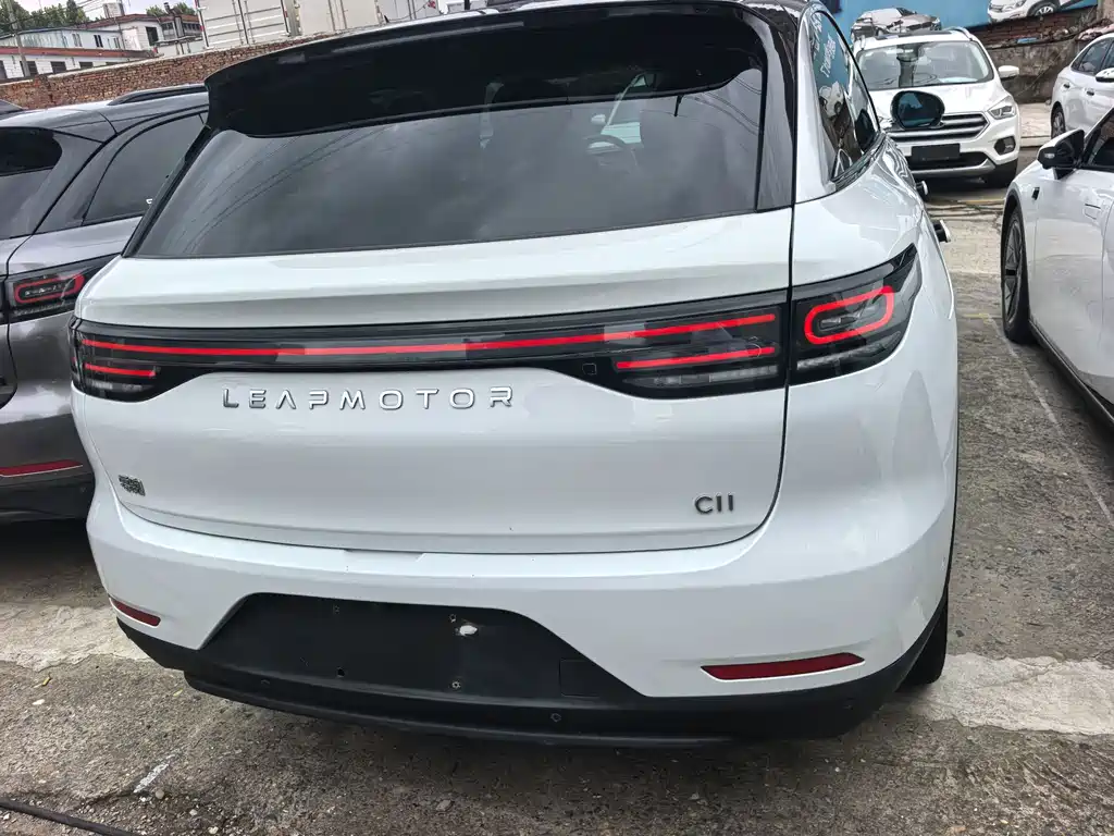 Leapmotor Leapmotor C11 — миниатюра 5