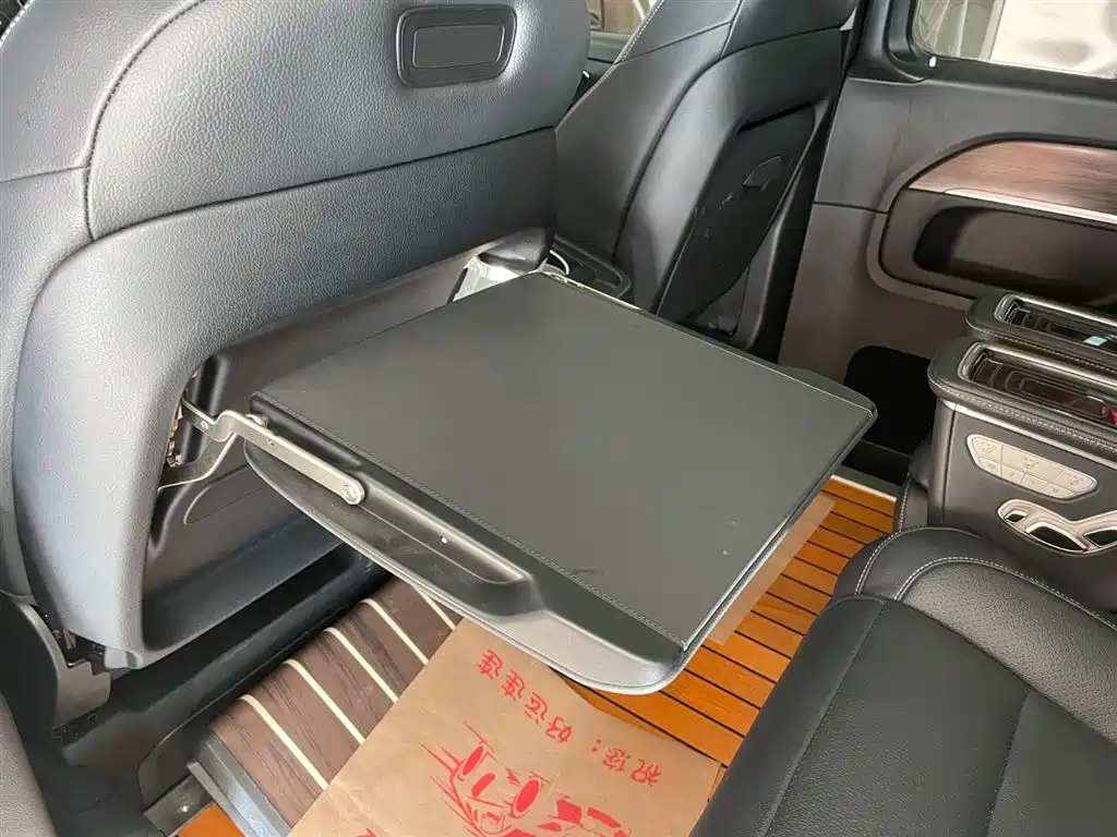 MERCEDES-BENZ V CLASS