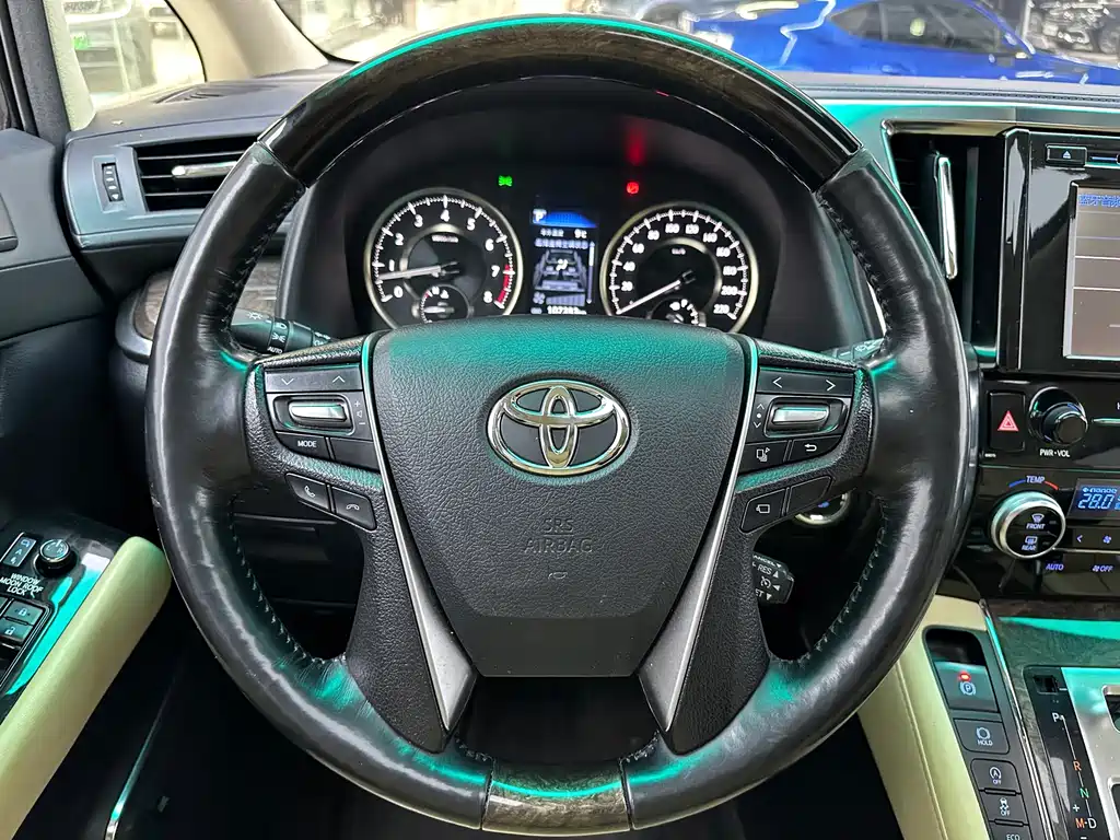 TOYOTA ELFA