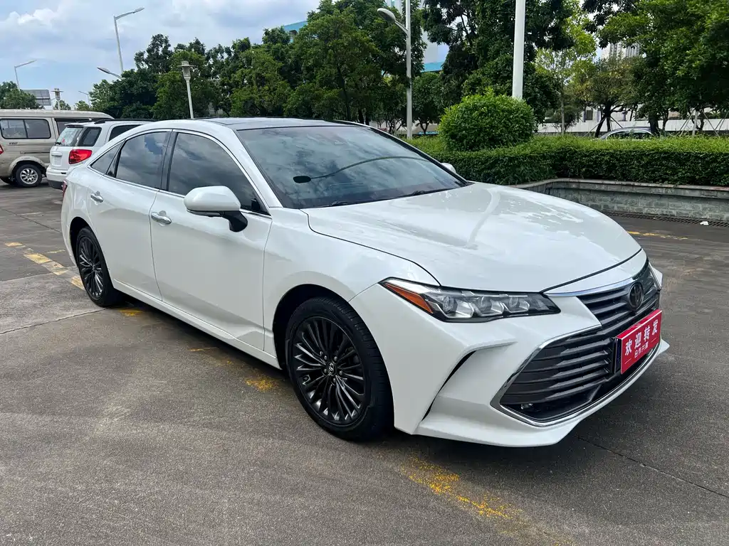 Toyota Avalon 2.5L Touring Premium Edition China V, фото 3