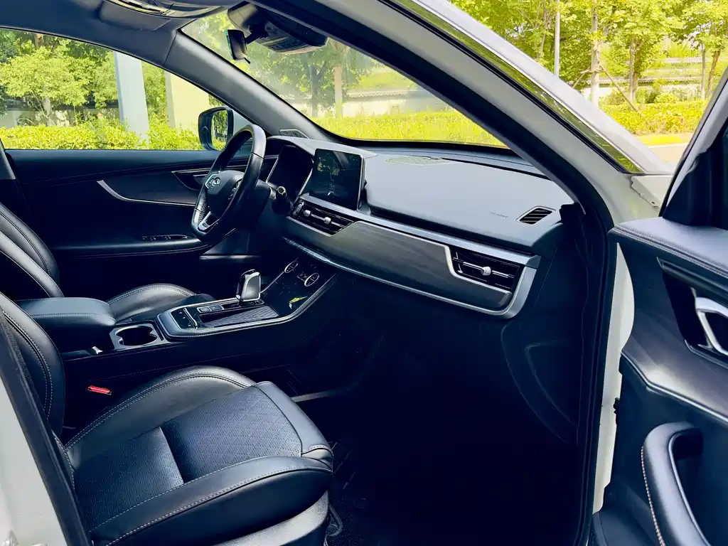 Chery Tiggo 8 — миниатюра 6