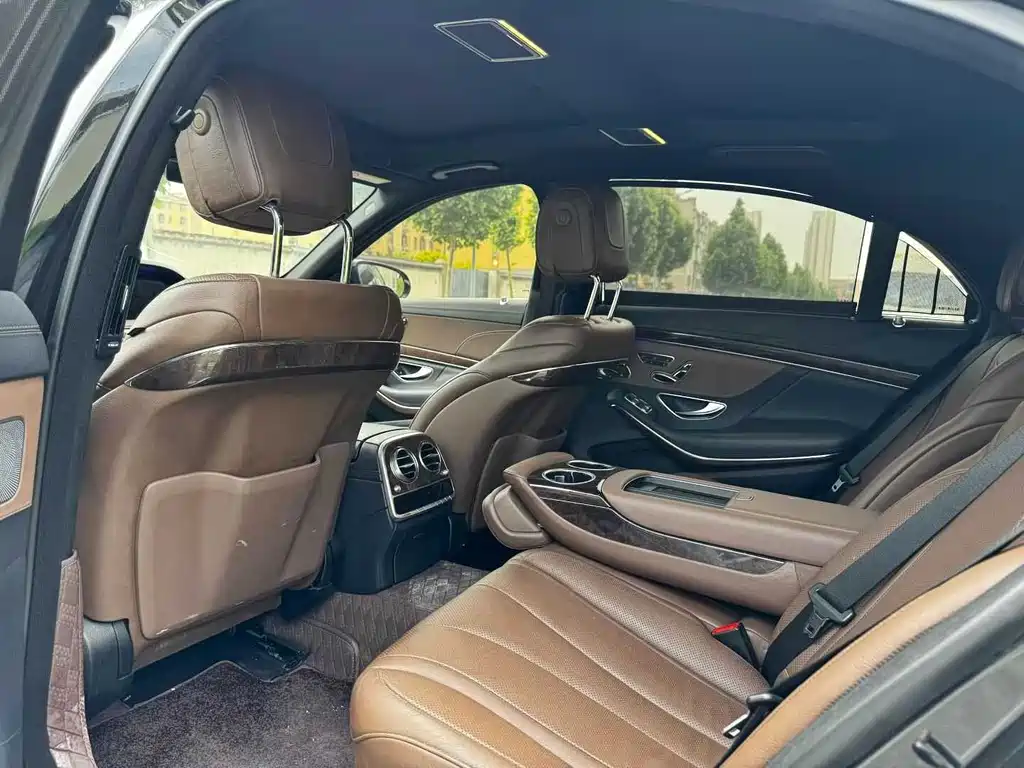 Mercedes-Benz S-Class — миниатюра 6