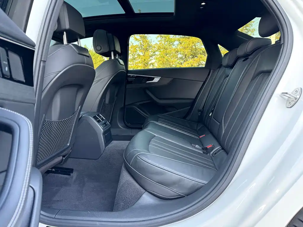 Audi A4L — миниатюра 10