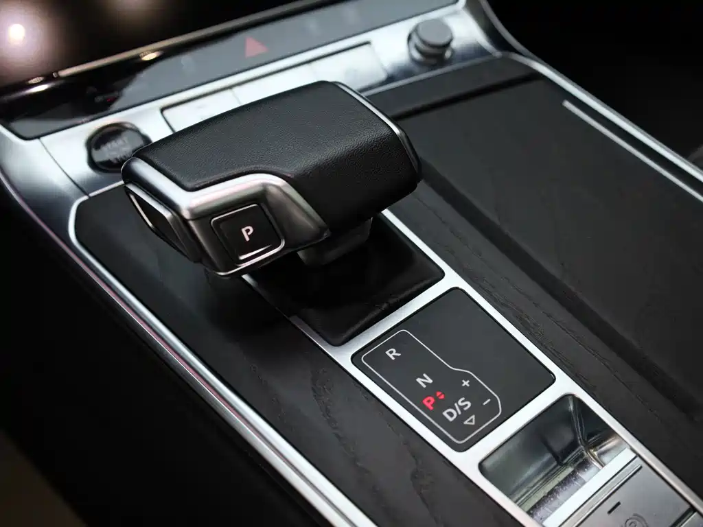 Audi A6L — миниатюра 13