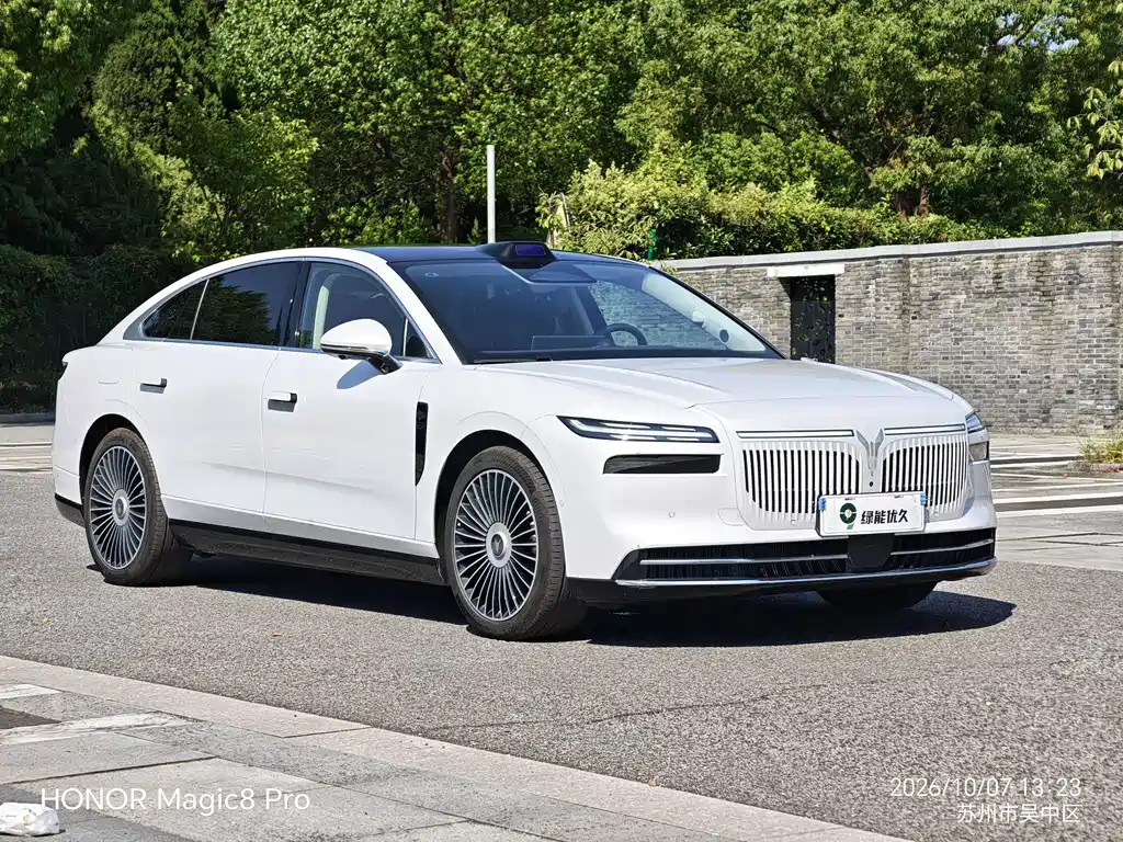 VOYAH Passion L — миниатюра 3