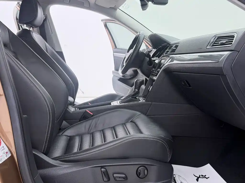 Volkswagen Lamando — миниатюра 6