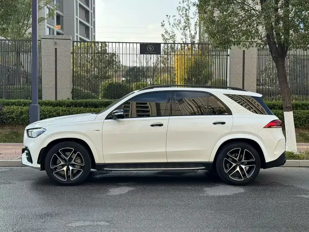 MERCEDES-BENZ GLE AMG