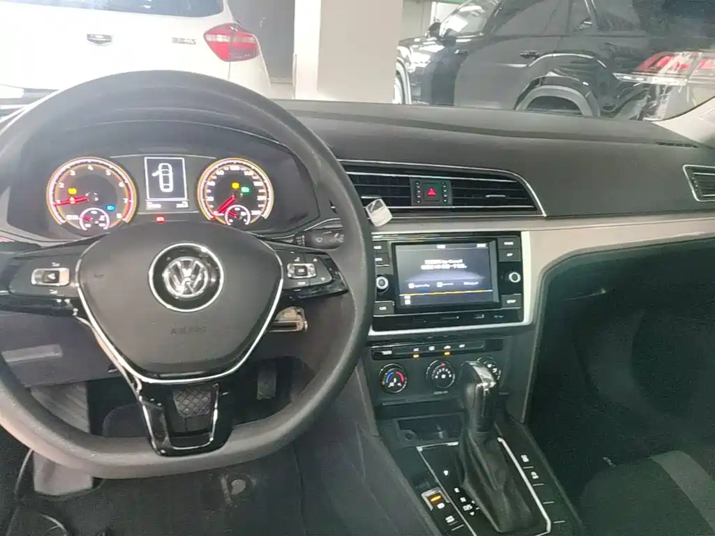 Volkswagen Lamando — миниатюра 10