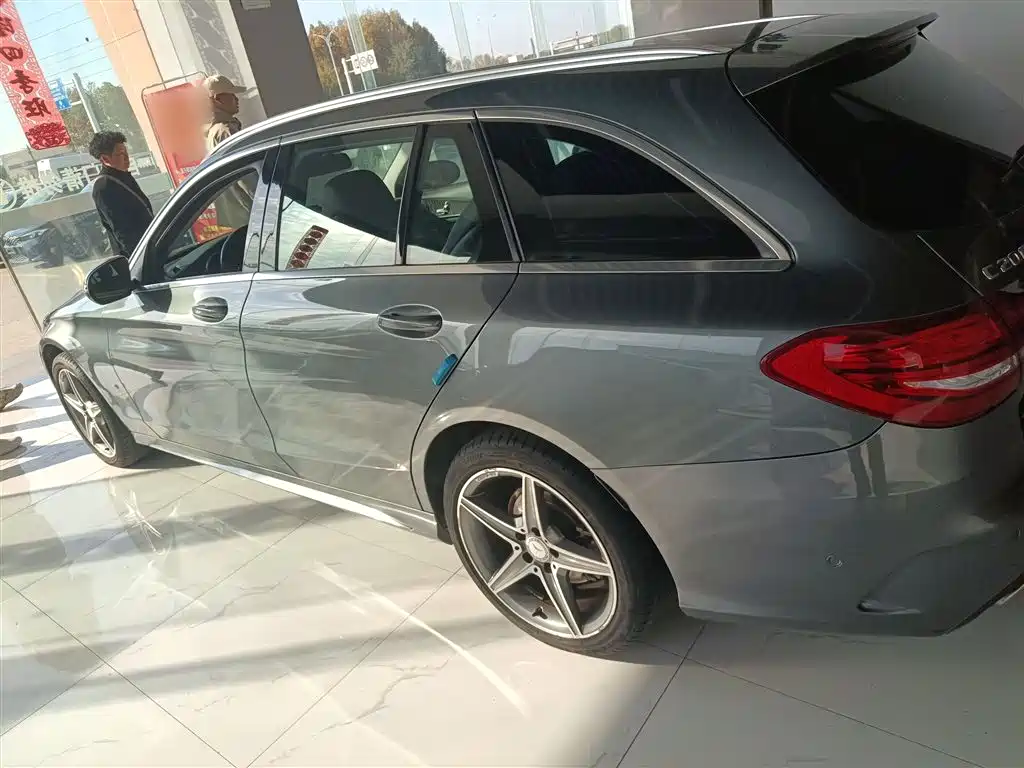 MERCEDES-BENZ C CLASS