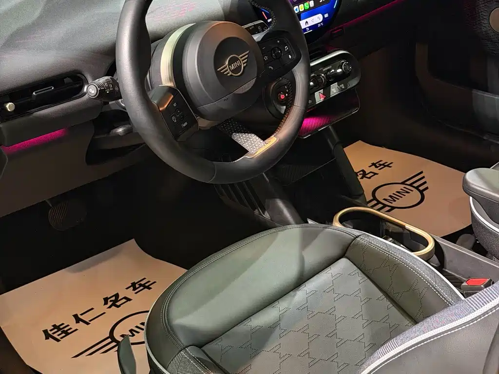 MINI MINI COOPER EV — миниатюра 20