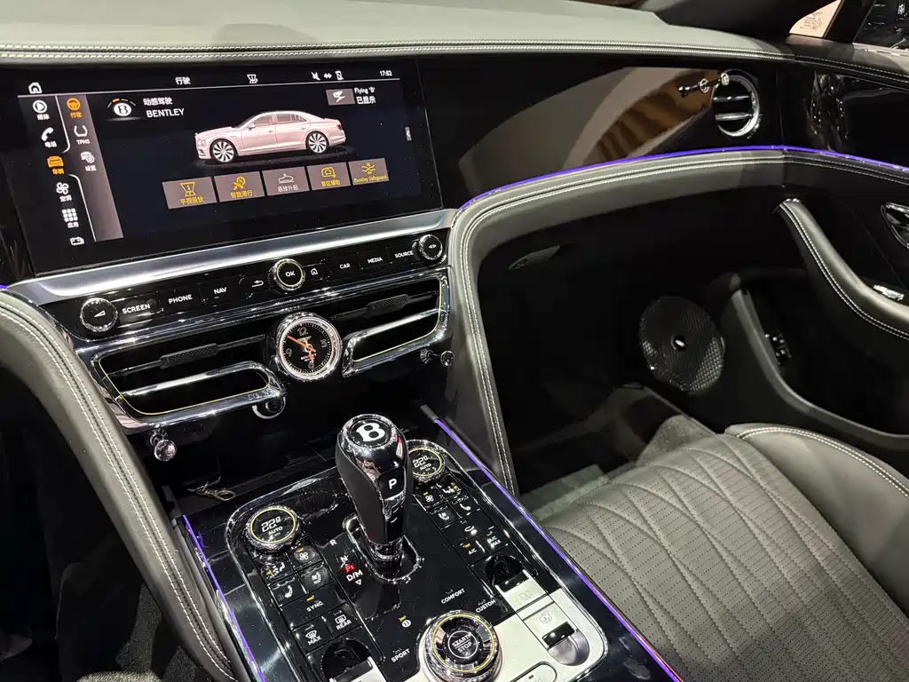 Bentley Flying Spur PHEV — миниатюра 7