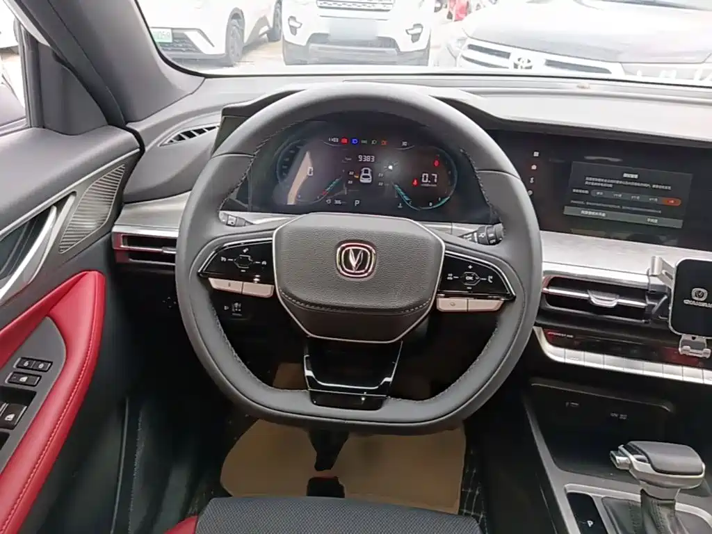 Changan CS35PLUS — миниатюра 11