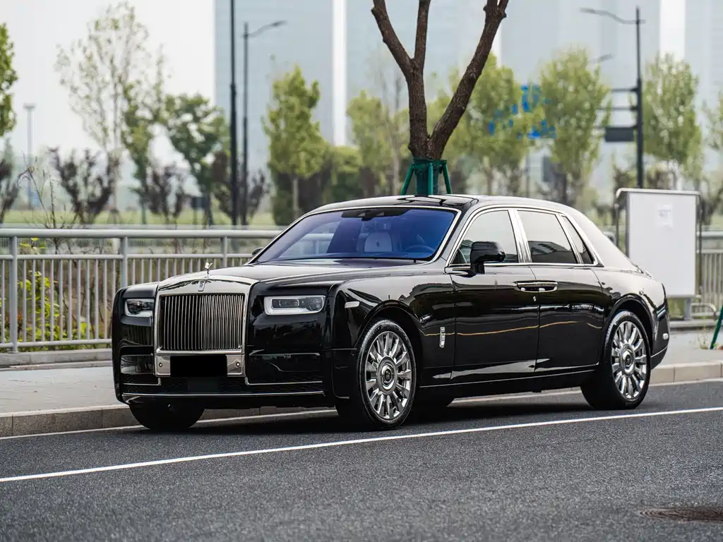 Rolls-Royce Phantom — миниатюра 5